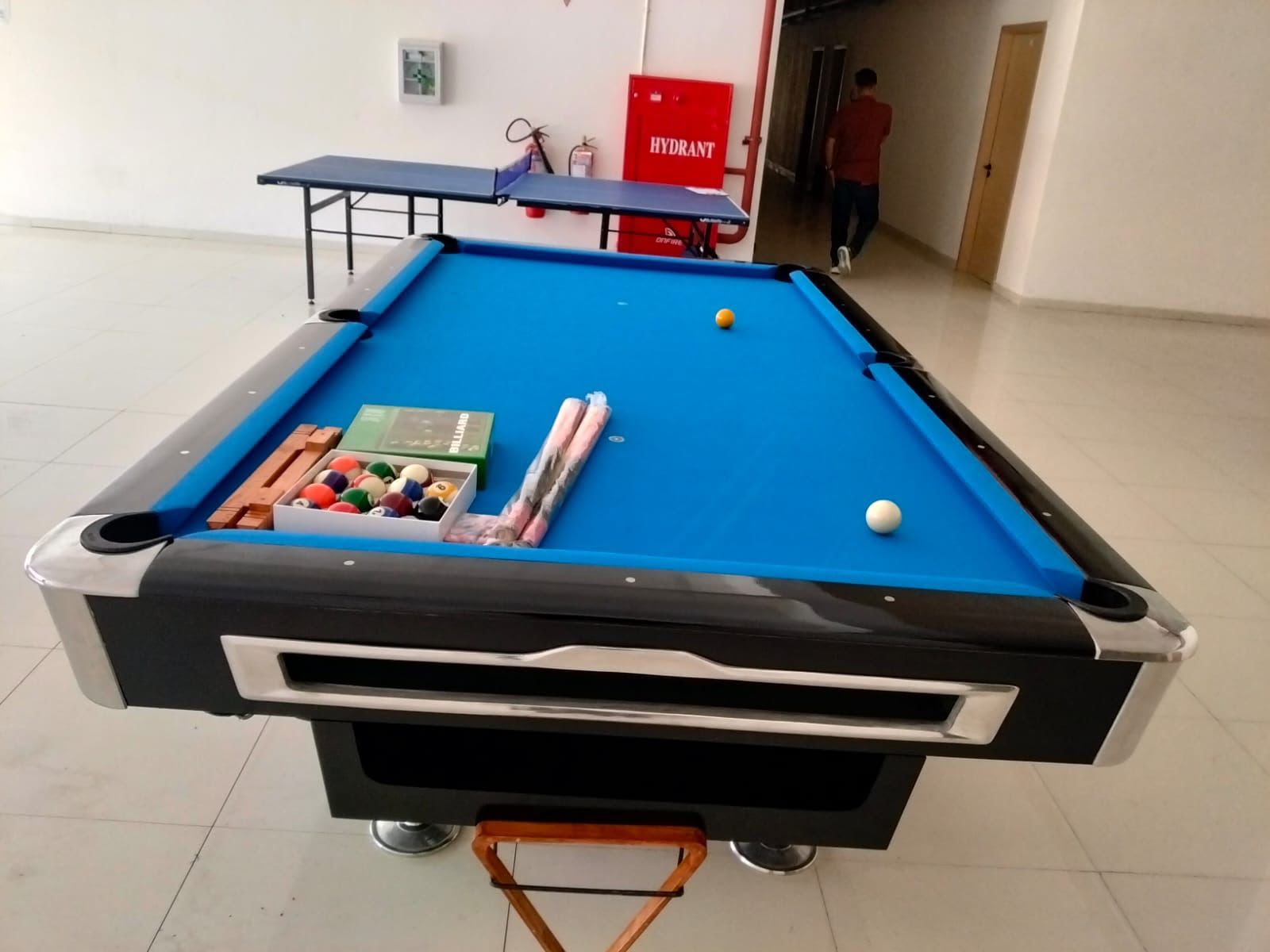 Meja Billiard